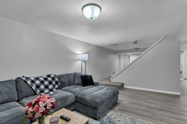 217 N Tracy St, Wichita, KS 67212