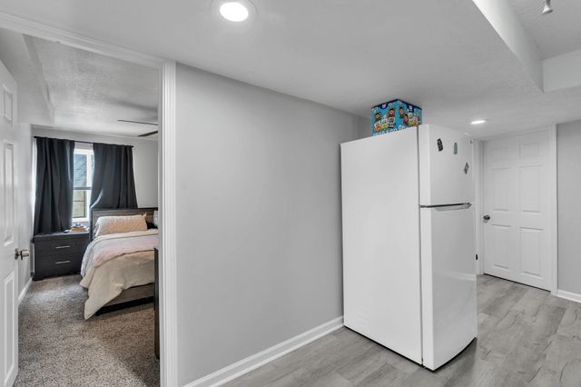 217 N Tracy St, Wichita, KS 67212