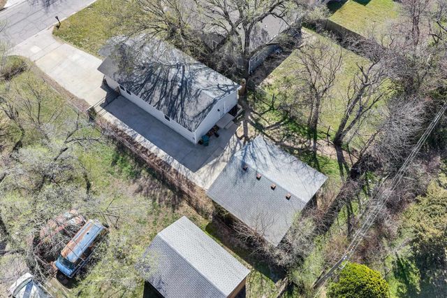 217 N Tracy St, Wichita, KS 67212