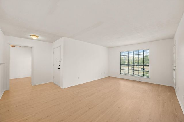 4159 Steck Ave 267, Austin, TX 78759