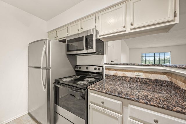 4159 Steck Ave 267, Austin, TX 78759