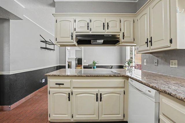 1609 N Stoney Ridge Road, Edmond, OK 73034