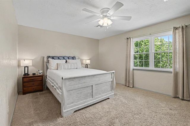 1609 N Stoney Ridge Road, Edmond, OK 73034