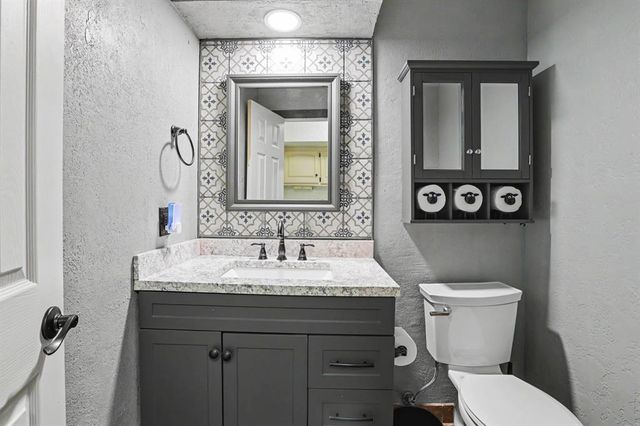 1609 N Stoney Ridge Road, Edmond, OK 73034