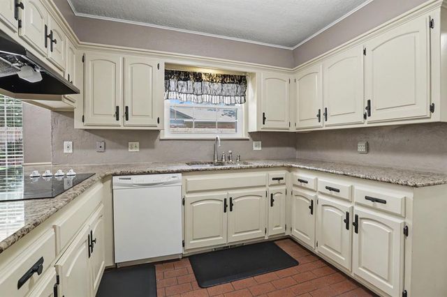 1609 N Stoney Ridge Road, Edmond, OK 73034