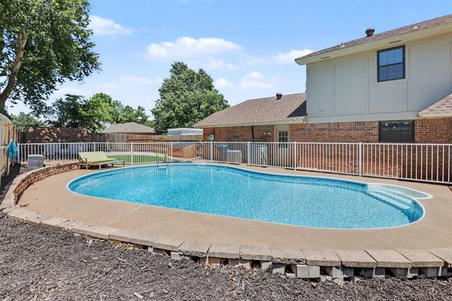 1609 N Stoney Ridge Road, Edmond, OK 73034