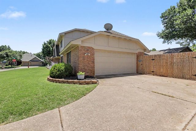 1609 N Stoney Ridge Road, Edmond, OK 73034