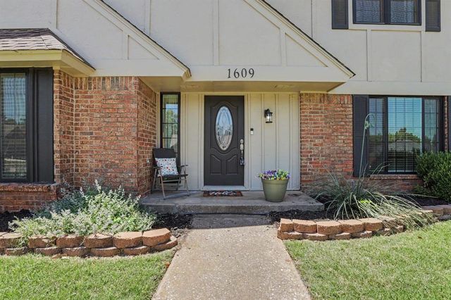 1609 N Stoney Ridge Road, Edmond, OK 73034