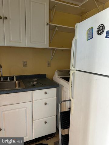 7736 OXMAN RD, Landover, MD 20785
