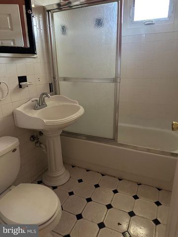 7736 OXMAN RD, Landover, MD 20785