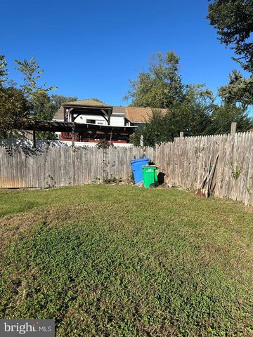 7736 OXMAN RD, Landover, MD 20785