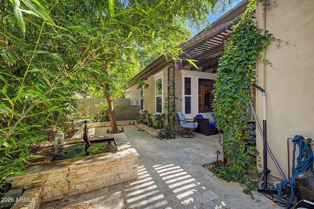 2886 E WASHINGTON Avenue, Gilbert, AZ 85234