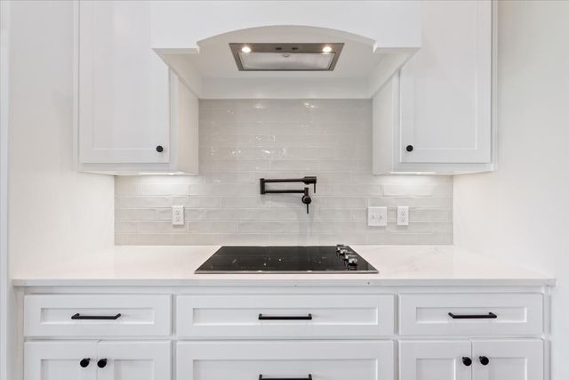 10109 Castleberry Lane, Waco, TX 76712