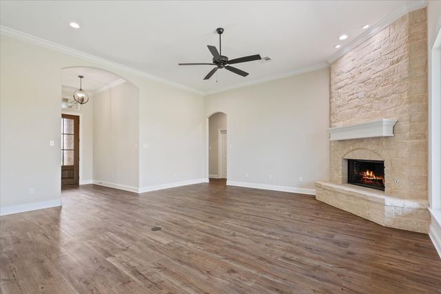 10109 Castleberry Lane, Waco, TX 76712