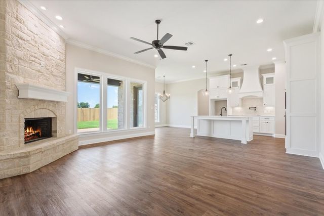 10109 Castleberry Lane, Waco, TX 76712