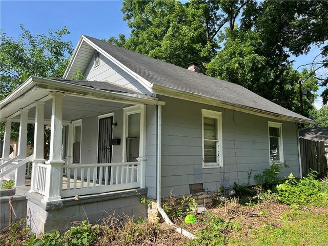 8000 Wayne Avenue, Kansas City, MO 64131