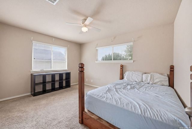 918 Armour Dr, Cibolo, TX 78108