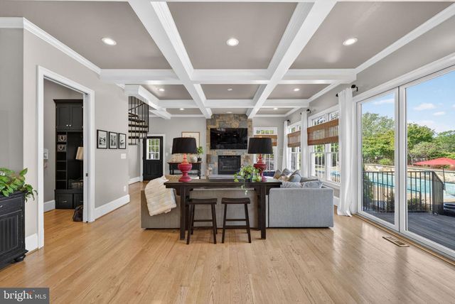 25301 POLAND RD, Chantilly, VA 20152