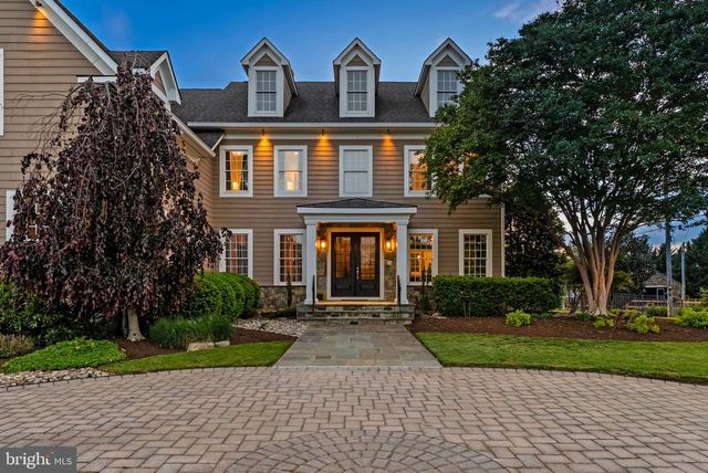 25301 POLAND RD, Chantilly, VA 20152