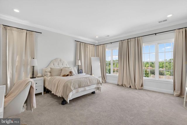 25301 POLAND RD, Chantilly, VA 20152