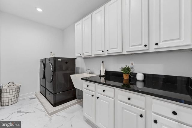 25301 POLAND RD, Chantilly, VA 20152