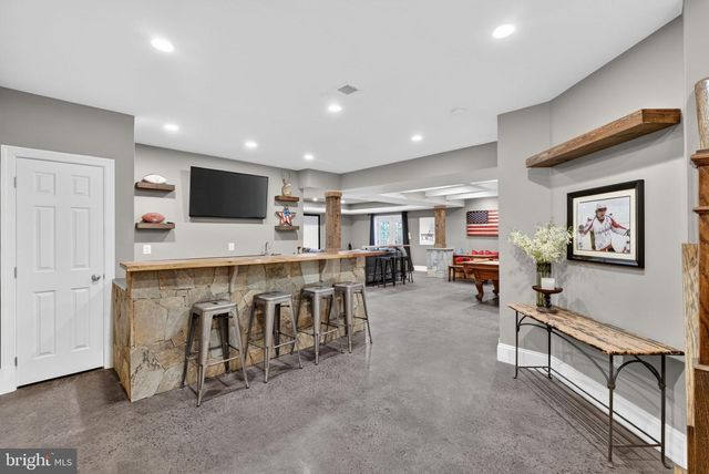 25301 POLAND RD, Chantilly, VA 20152