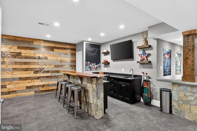 25301 POLAND RD, Chantilly, VA 20152