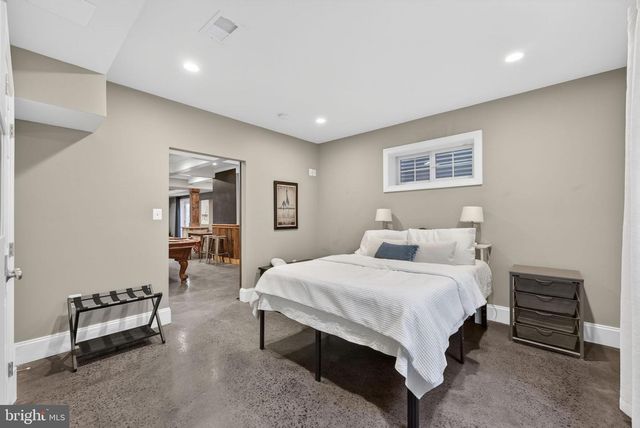 25301 POLAND RD, Chantilly, VA 20152
