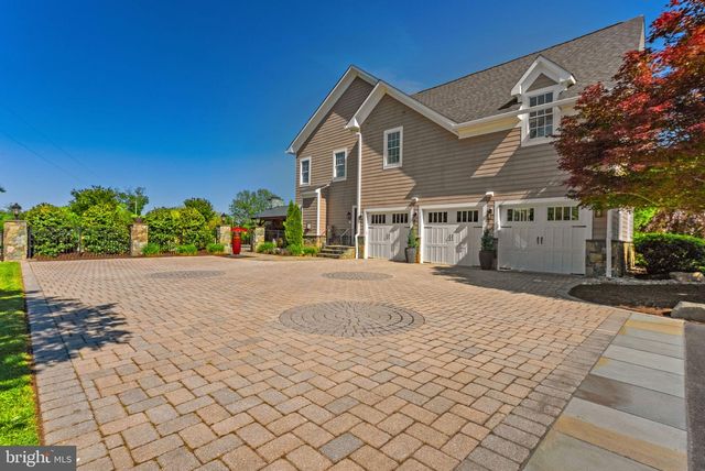 25301 POLAND RD, Chantilly, VA 20152