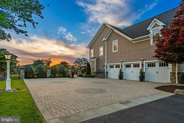 25301 POLAND RD, Chantilly, VA 20152