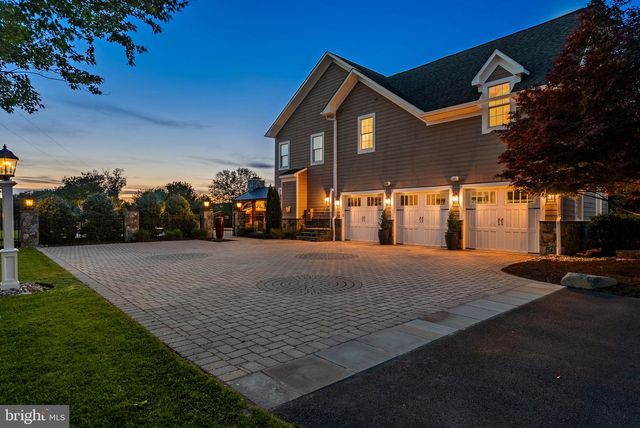 25301 POLAND RD, Chantilly, VA 20152