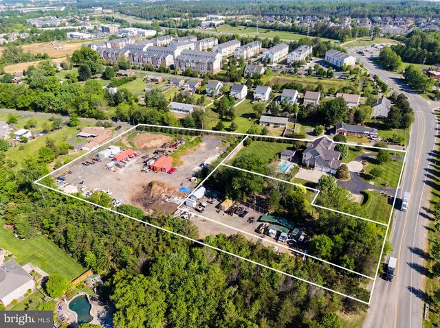 25301 POLAND RD, Chantilly, VA 20152