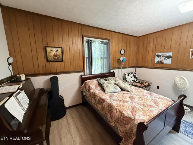 1200 Banner Springs Rd, Jamestown, TN 38556