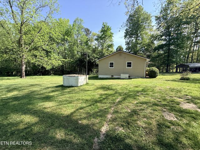 1200 Banner Springs Rd, Jamestown, TN 38556