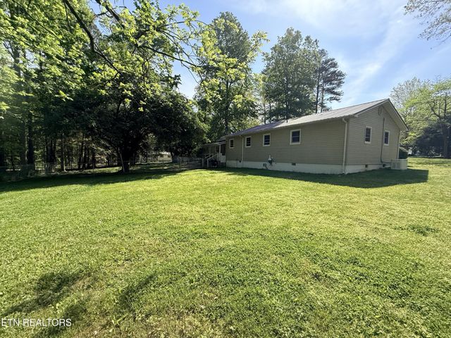 1200 Banner Springs Rd, Jamestown, TN 38556