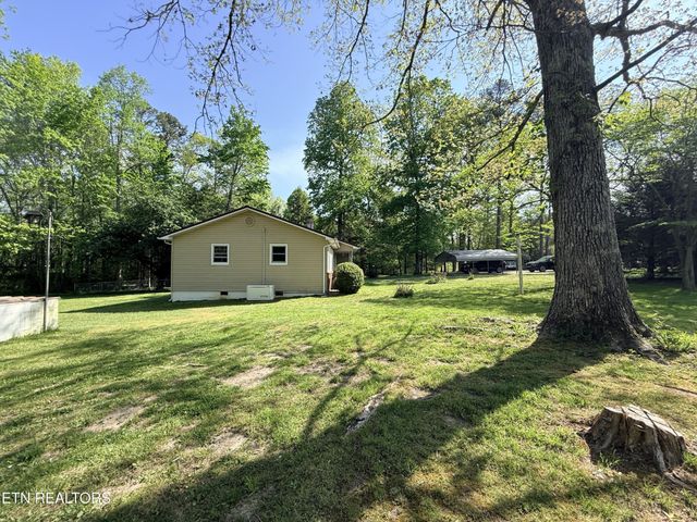 1200 Banner Springs Rd, Jamestown, TN 38556