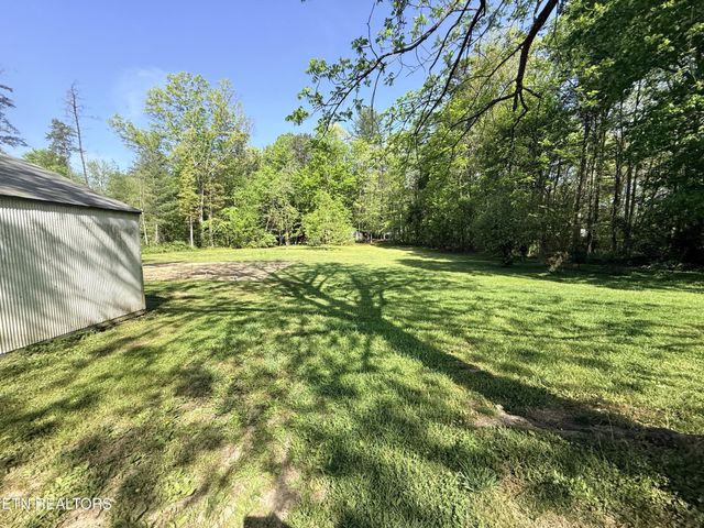 1200 Banner Springs Rd, Jamestown, TN 38556