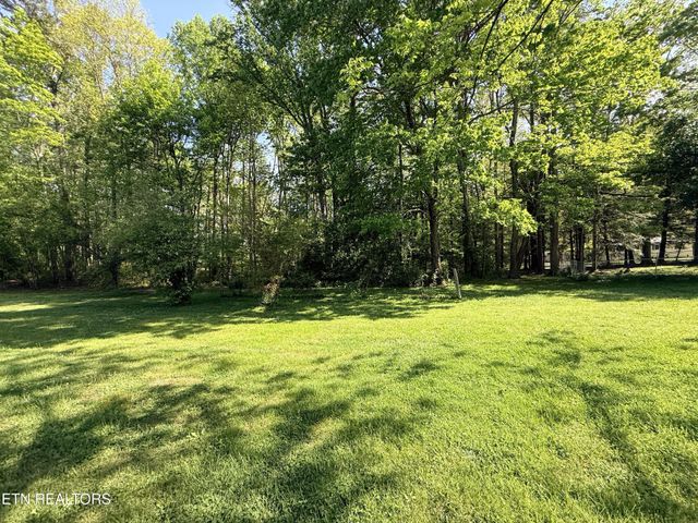 1200 Banner Springs Rd, Jamestown, TN 38556