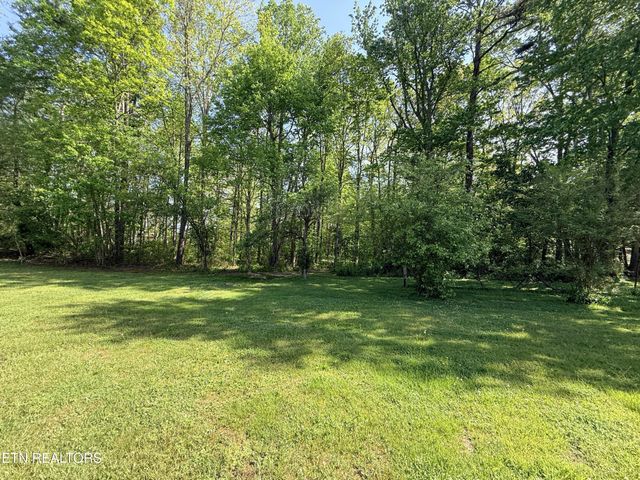 1200 Banner Springs Rd, Jamestown, TN 38556