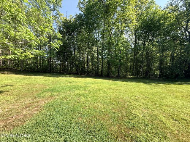 1200 Banner Springs Rd, Jamestown, TN 38556