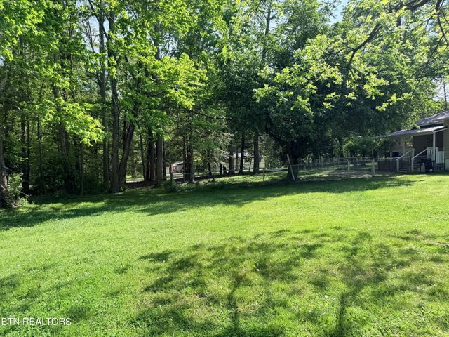 1200 Banner Springs Rd, Jamestown, TN 38556