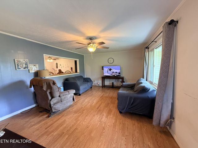 1200 Banner Springs Rd, Jamestown, TN 38556