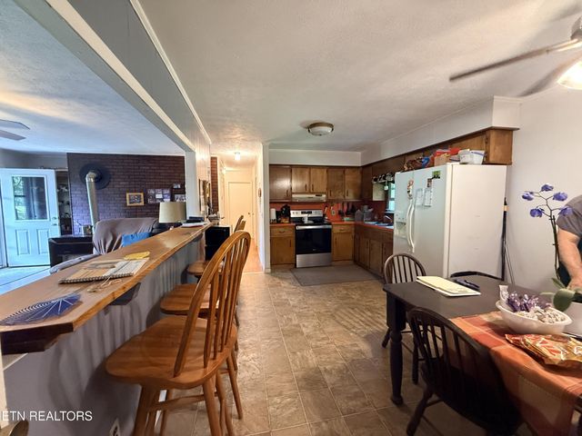 1200 Banner Springs Rd, Jamestown, TN 38556