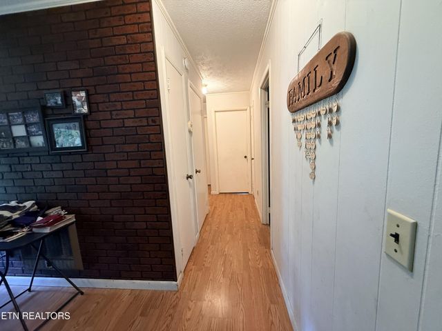 1200 Banner Springs Rd, Jamestown, TN 38556
