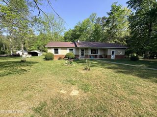 1200 Banner Springs Rd, Jamestown, TN 38556