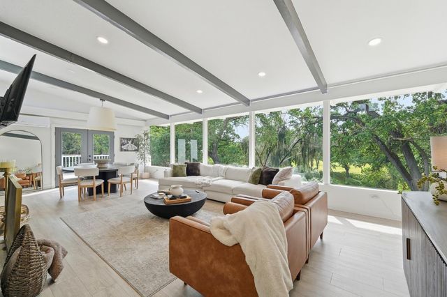 2124 Scenic Dr, Modesto, CA 95355