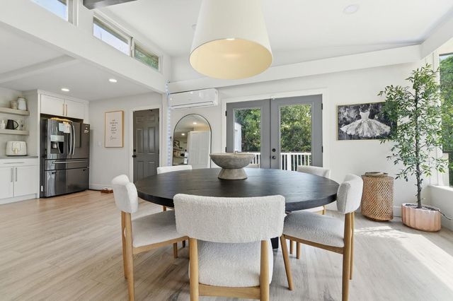 2124 Scenic Dr, Modesto, CA 95355