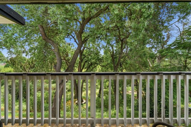 2124 Scenic Dr, Modesto, CA 95355