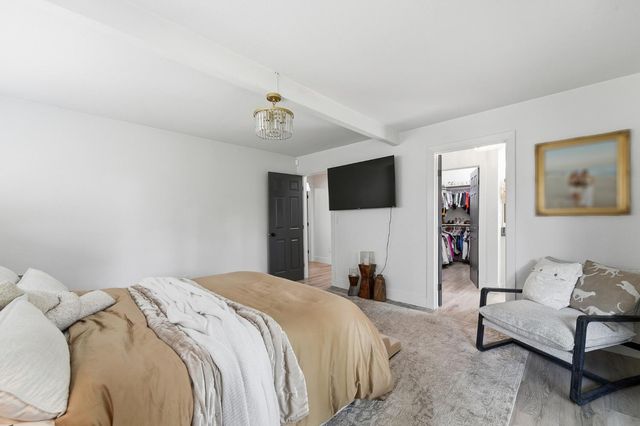 2124 Scenic Dr, Modesto, CA 95355