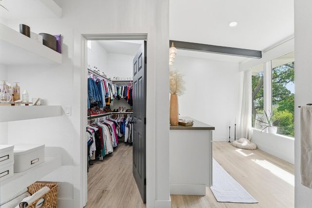 2124 Scenic Dr, Modesto, CA 95355